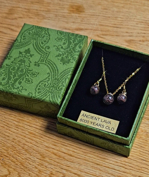 Nature Lover's Pendant & Earrings Collection