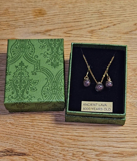 Nature Lover's Pendant & Earrings Collection