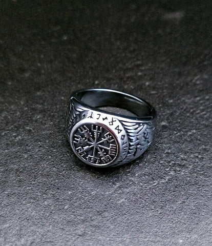 Vegvisir Ring (Magical Stave Compass)