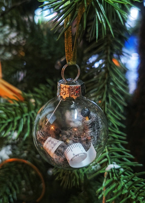 Miniature Knitting Ornament (4cm)